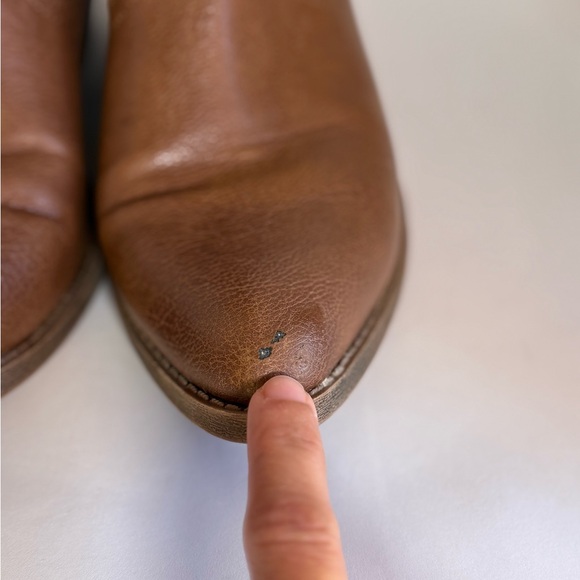 The Faded Glory Women's Western Cowboy Boots Ankle/Brown, Size 7 - Picture 11 of 13